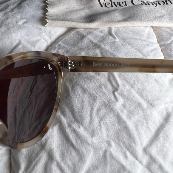 Velvet Canyon Beat Generation - NWT - Picture 9 of 10